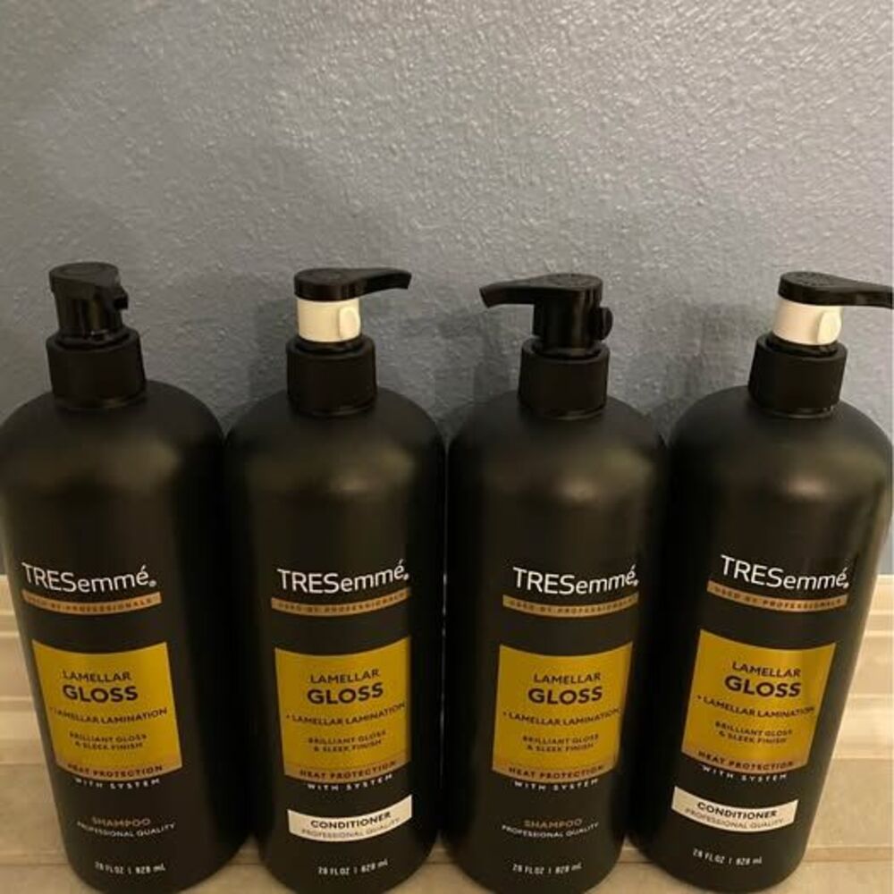 4 Brand New Tresemme shampoo and conditioner bundle set 28oz each bottle